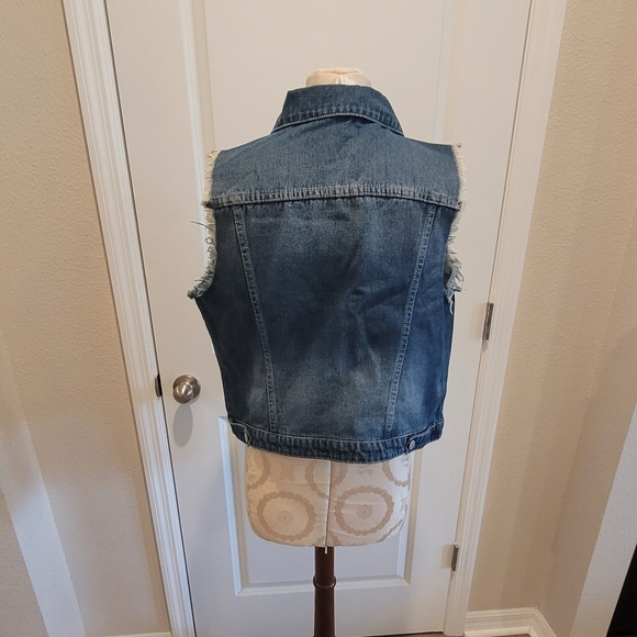 Denim Vest Distressed by Allegra K - Picture 4 of 10